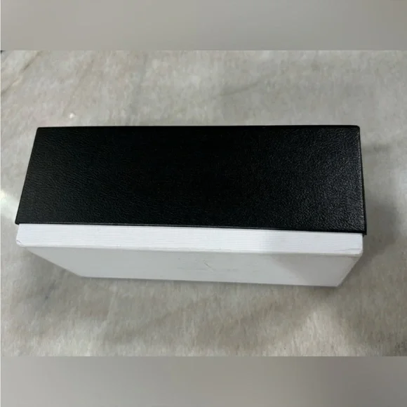 CHANEL empty box black white logo Chanel - Picture 8 of 8